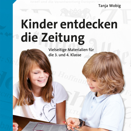 Kinder entdecken die Zeitung